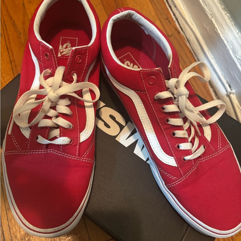 Vans - Picture 6 of 7